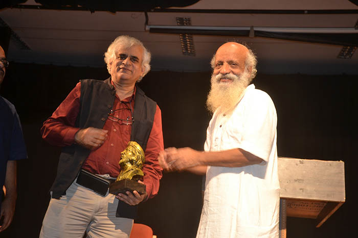 ಜಿ.ಎಸ್.ಟಿ ಯಿಂದ ಕೈಮಗ್ಗ ಉತ್ಪನ್ನಗಳಿಗೆ ವಿನಾಯಿತಿಗೆ ರಂಗಕರ್ಮಿ ಪ್ರಸನ್ನ ಆಗ್ರಹ