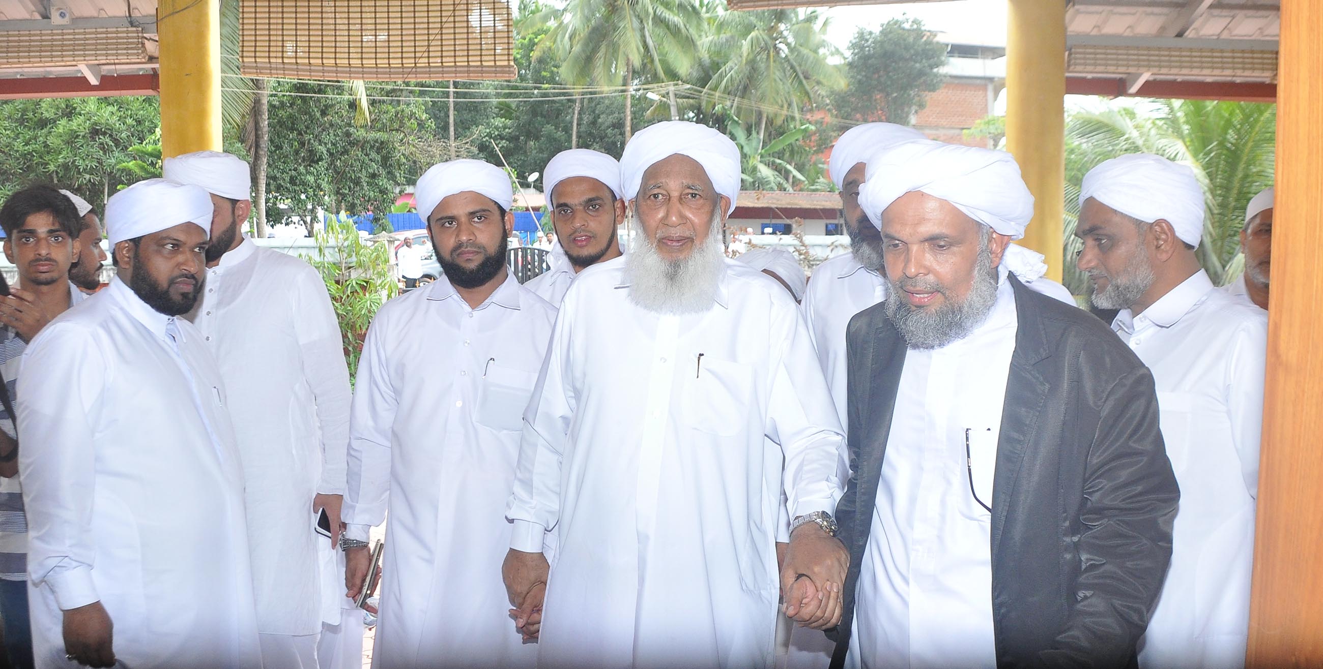 ಅದೂರು ಮಜ್ಲಿಸ್ ಗ್ರಾಂಡ್ ಮಸೀದಿಯಲ್ಲಿ ಜುಮಾ ಪ್ರಾರಂಭ