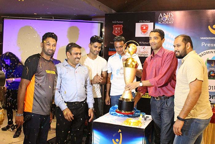 ಬ್ಯಾಡ್ಮಿಂಟನ್ ಪಂದ್ಯಾವಳಿ ಟ್ರೋಫಿ ಅನಾವರಣ