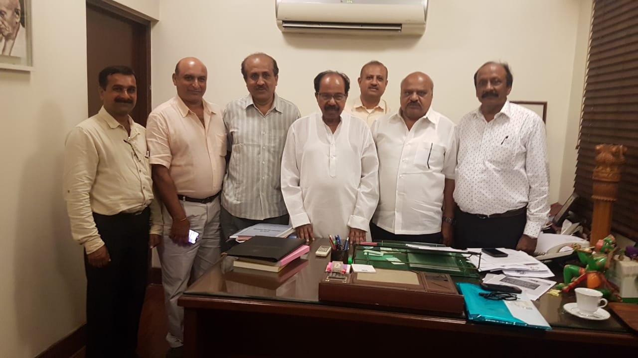 ಕಾಫಿ, ಕಾಳುಮೆಣಸು ಬೆಳೆಗಾರರ ಸಮಸ್ಯೆಗಳ ಪರಿಹಾರಕ್ಕೆ ಕೇಂದ್ರ ಸಚಿವರಿಗೆ ಮನವಿ