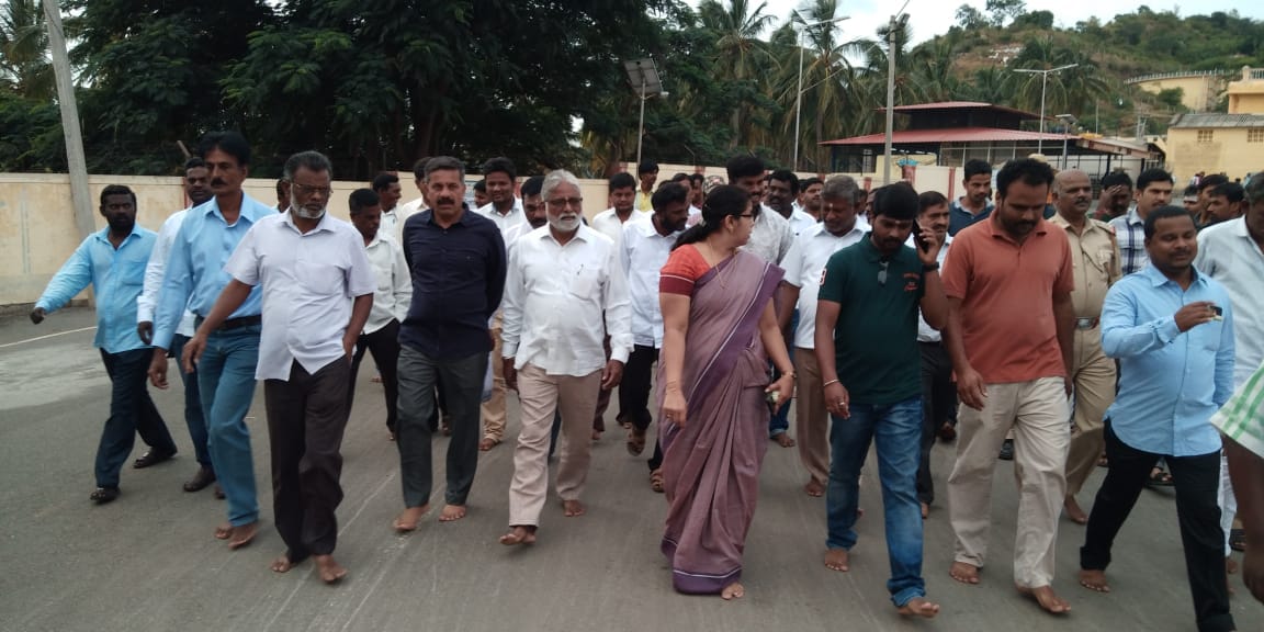 ಹನೂರು: ಮಲೈಮಹದೇಶ್ವರ ಬೆಟ್ಟಕ್ಕೆ ಭೇಟಿ ನೀಡಿದ ಸಚಿವ ಎನ್.ಮಹೇಶ್