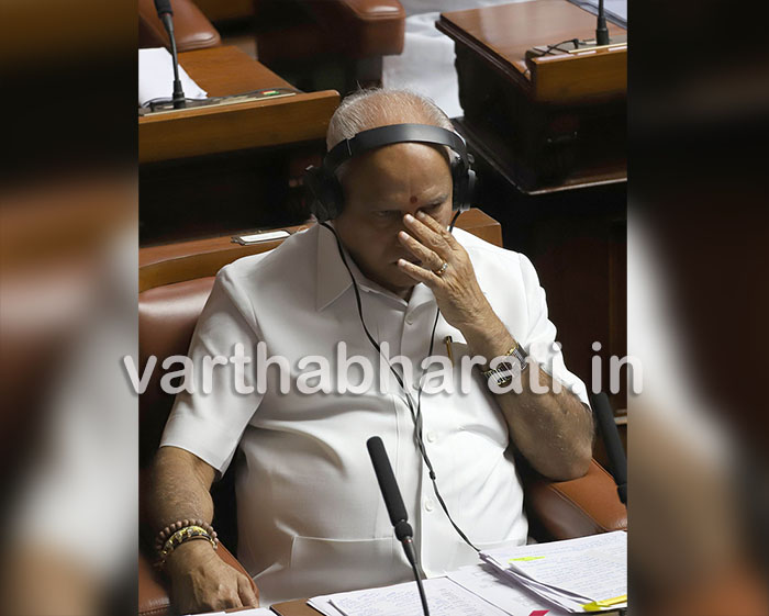 ರಾಜ್ಯದ ಆರ್ಥಿಕ ಪರಿಸ್ಥಿತಿ ಬಗ್ಗೆ ಶ್ವೇತಪತ್ರ ಹೊರಡಿಸಲು ಬಿಎಸ್‌ವೈ ಒತ್ತಾಯ