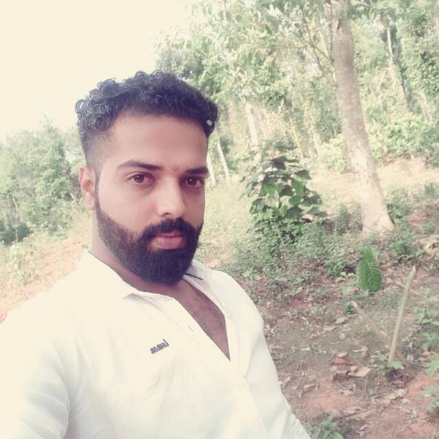 ಮಡಿಕೇರಿ: ಜೀಪ್ ಪಲ್ಟಿಯಾಗಿ ಚಾಲಕ ಮೃತ್ಯು