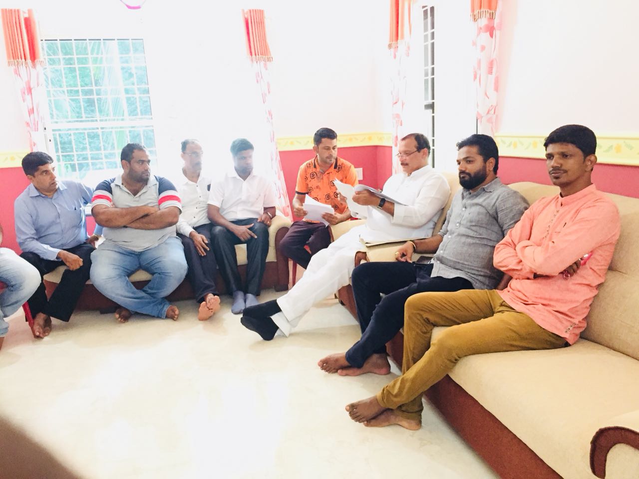 ಸೌದಿಯಲ್ಲಿ ಮೃತಪಟ್ಟ ಹೆಝಲ್ ಮನೆಗೆ ಐವನ್ ಡಿಸೋಜ ಭೇಟಿ