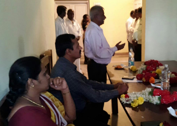 ಹನೂರು: ವಿಶೇಷ ತಹಸೀಲ್ದಾರ್ ಗೆ ಬೀಳ್ಕೊಡುಗೆ