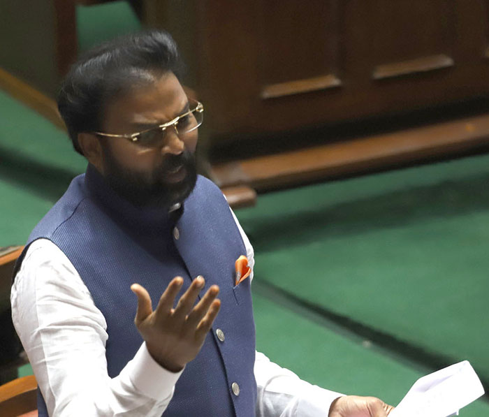 ವಾಲ್ಮೀಕಿ ಸಮುದಾಯದ ಮೀಸಲಾತಿ ಹೆಚ್ಚಿಸಬೇಕು: ಶಾಸಕ ಬಿ.ಶ್ರೀರಾಮುಲು