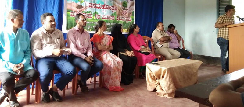 ಸುಜೀರ್ ಪ್ರೌಢಶಾಲೆಯಲ್ಲಿ ಟಿಆರ್‌ಎಫ್ ವತಿಯಿಂದ ವನಮಹೋತ್ಸವ, ಸಸಿ ವಿತರಣೆ