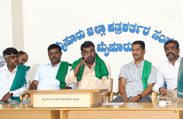 ಮಾತಿಗೆ ತಪ್ಪಿ ರೈತರಿಗೆ ಮೋಸ ಮಾಡಿದ ಕುಮಾರಸ್ವಾಮಿ: ರಾಜ್ಯ ರೈತ ಸಂಘದ ಮುಖಂಡ ನಾಗೇಂದ್ರ