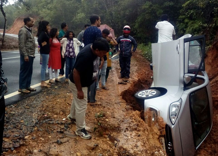 ಮಲೆನಾಡಿನಲ್ಲಿ ನಿಲ್ಲದ ವರುಣನ ಆರ್ಭಟ: ಸತತ ನಾಲ್ಕನೆ ದಿನವೂ ಧಾರಾಕಾರ ಮಳೆ