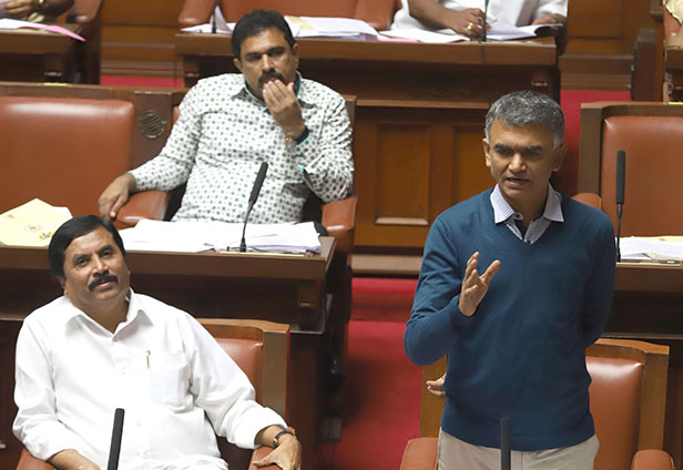 ಶುದ್ಧ ನೀರಿನ ಘಟಕಗಳ ನಿರ್ವಹಣೆ ಖಾಸಗಿ ಸಂಸ್ಥೆಗಳಿಗೆ ವಹಿಸಲು ಚಿಂತನೆ: ಸಚಿವ ಕೃಷ್ಣಭೈರೇಗೌಡ