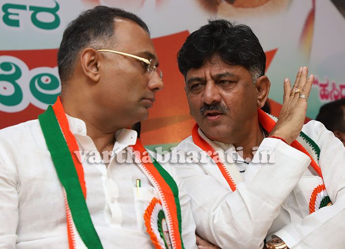 ವಿದ್ಯಾರ್ಥಿ ಸಮುದಾಯವನ್ನು ಕಾಂಗ್ರೆಸ್‌ನತ್ತ ಸೆಳೆಯಬೇಕು: ಡಿ.ಕೆ.ಶಿವಕುಮಾರ್