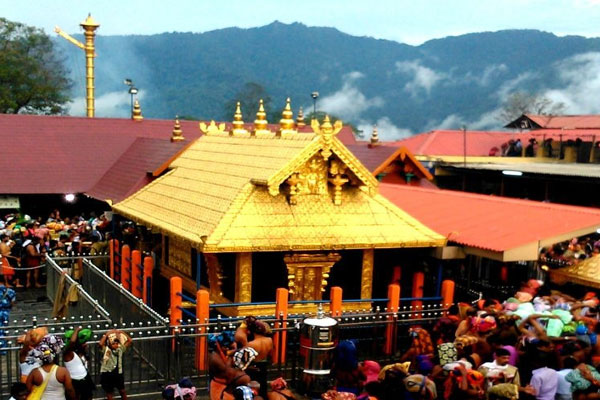 ಶಬರಿಮಲೆ ದೇವಳಕ್ಕೆ ಮಹಿಳೆಯರಿಗೆ ಪ್ರವೇಶ: ತೀರ್ಪು ಕಾಯ್ದಿರಿಸಿದ ಸರ್ವೋಚ್ಚ ನ್ಯಾಯಾಲಯ