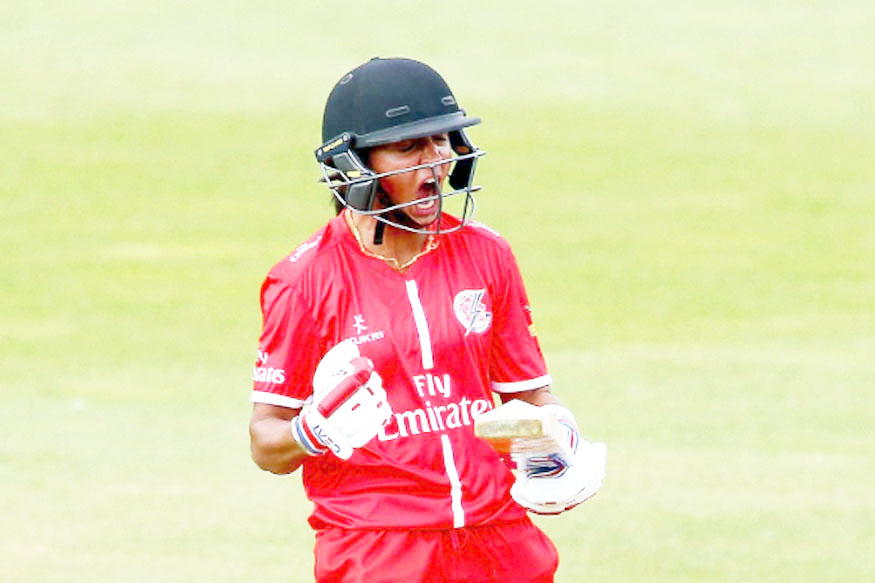 ಲಂಕಾಷೈರ್ ಪ್ರವೇಶ ಸ್ಮರಣೀಯಗೊಳಿಸಿದ ಕೌರ್