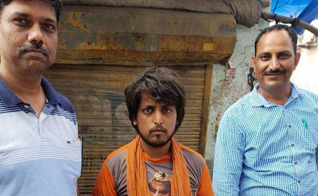 ಕಾರನ್ನು ಪುಡಿಗೈದ ಕನ್ವರಿಯಾ ಬಂಧನ