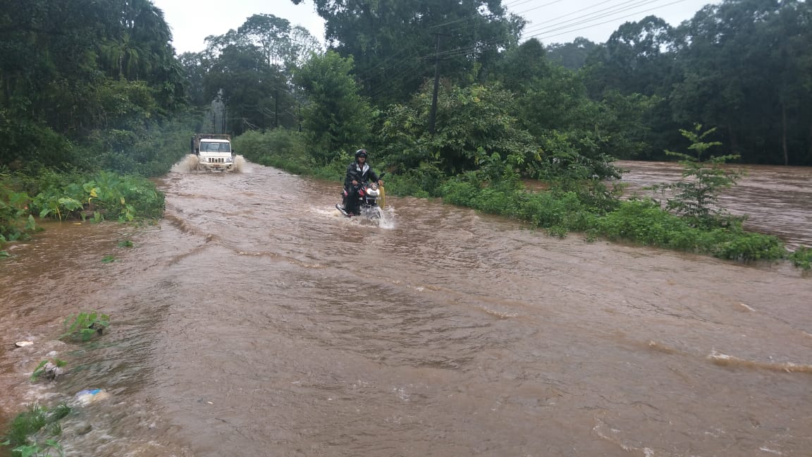 ಉಡುಪಿ ಜಿಲ್ಲೆಯಲ್ಲಿ ಮುಂದುವರಿದ ವರುಣನ ಆರ್ಭಟಕ್ಕೆ ಕೃಷಿಕ ಬಲಿ