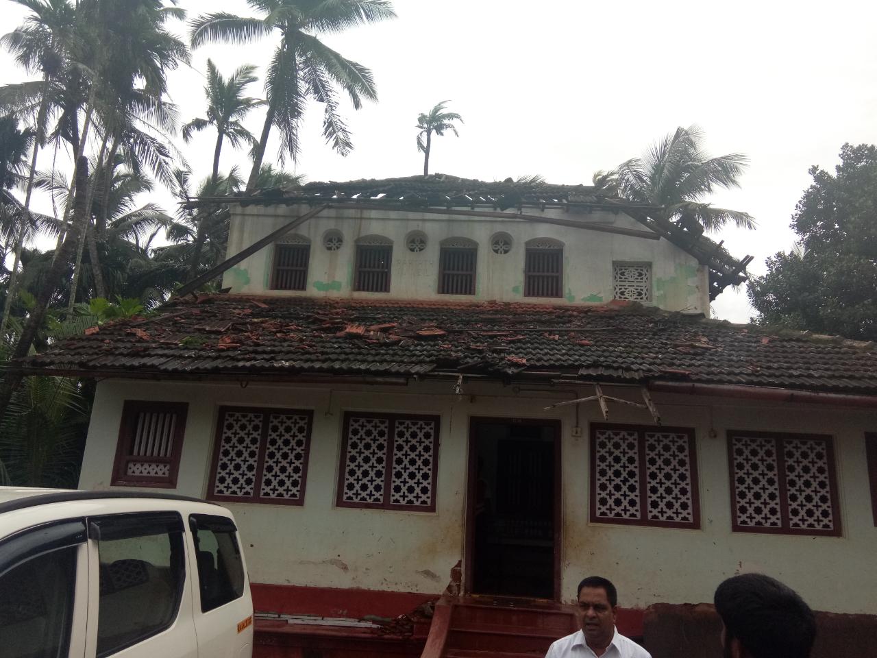 ಮಂಗಳೂರಿನಲ್ಲಿ ಮುಂದುವರಿದ ವರುಣನ ಆರ್ಭಟ: ಉಳ್ಳಾಲದಲ್ಲಿ ಐದು ಮನೆಗಳಿಗೆ ಹಾನಿ