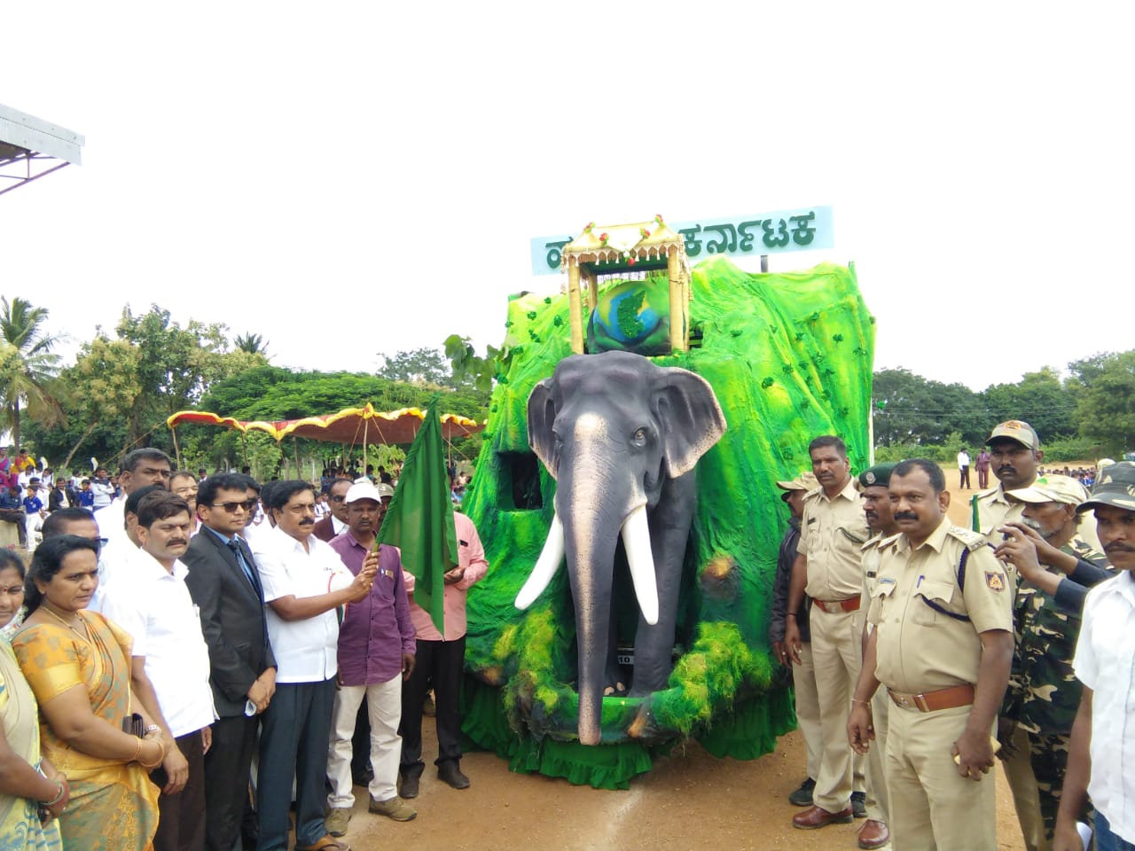 ಹನೂರು: ಹಸಿರು ಕರ್ನಾಟಕ ಆಂದೋಲನಕ್ಕೆ ಚಾಲನೆ