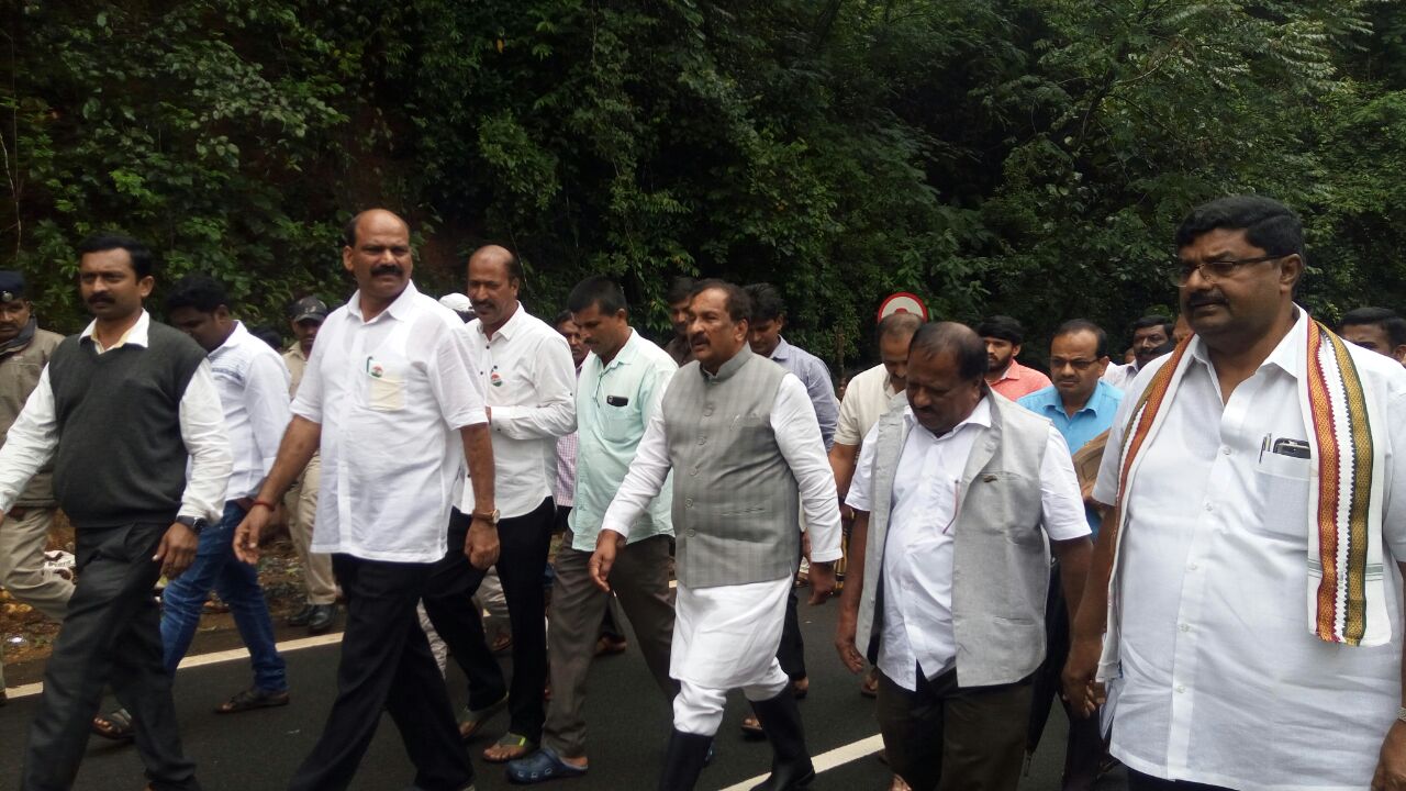 ಮಲೆನಾಡಿನಲ್ಲಿ ಬಿಡುವು ನೀಡಿದ ಮಳೆ: ಉಸ್ತುವಾರಿ ಸಚಿವರಿಂದ ಅತೀವೃಷ್ಟಿ ಸ್ಥಳ ಪರಿಶೀಲನೆ