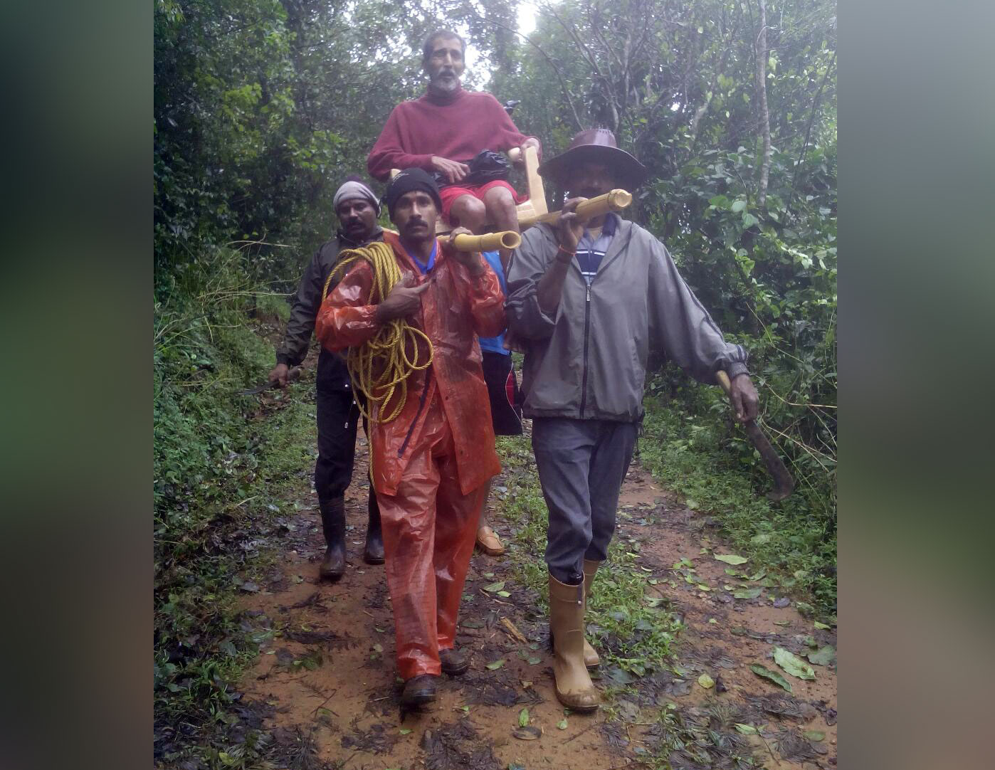 ಕೊಡಗು ಮಹಾಮಳೆ: 500 ಗ್ರಾಮಸ್ಥರನ್ನು ರಕ್ಷಿಸಿದ ಸೈನಿಕರು