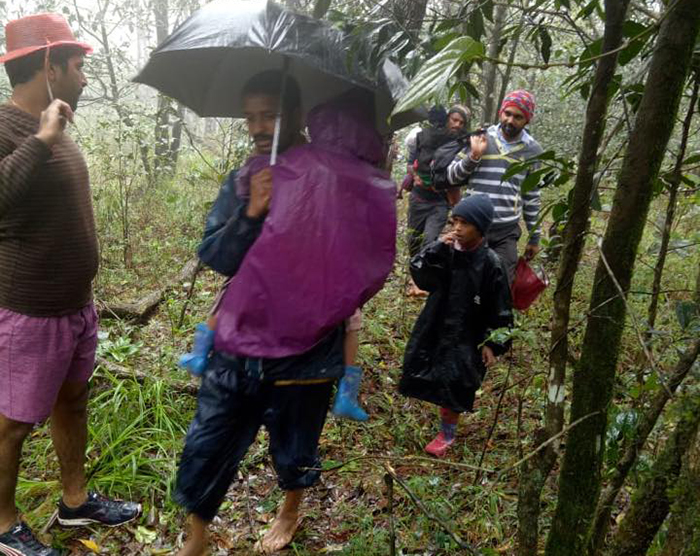 ಕೊಡಗಿನಲ್ಲಿ ಕಾರ್ಯಾಚರಣೆಗೆ ಮಳೆ ಅಡ್ಡಿ : ಶಾಲೆಗಳಿಗೆ ಆ.20, 21ರಂದು ರಜೆ