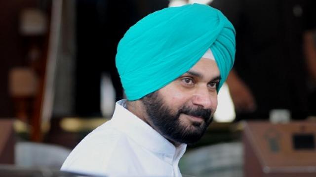 ಇಮ್ರಾನ್ ಖಾನ್ ನಂಬಿಕಸ್ತ, ಅವರ ಆಹ್ವಾನ ಸ್ವೀಕರಿಸಿದ್ದೇನೆ: ನವಜೋತ್ ಸಿಧು