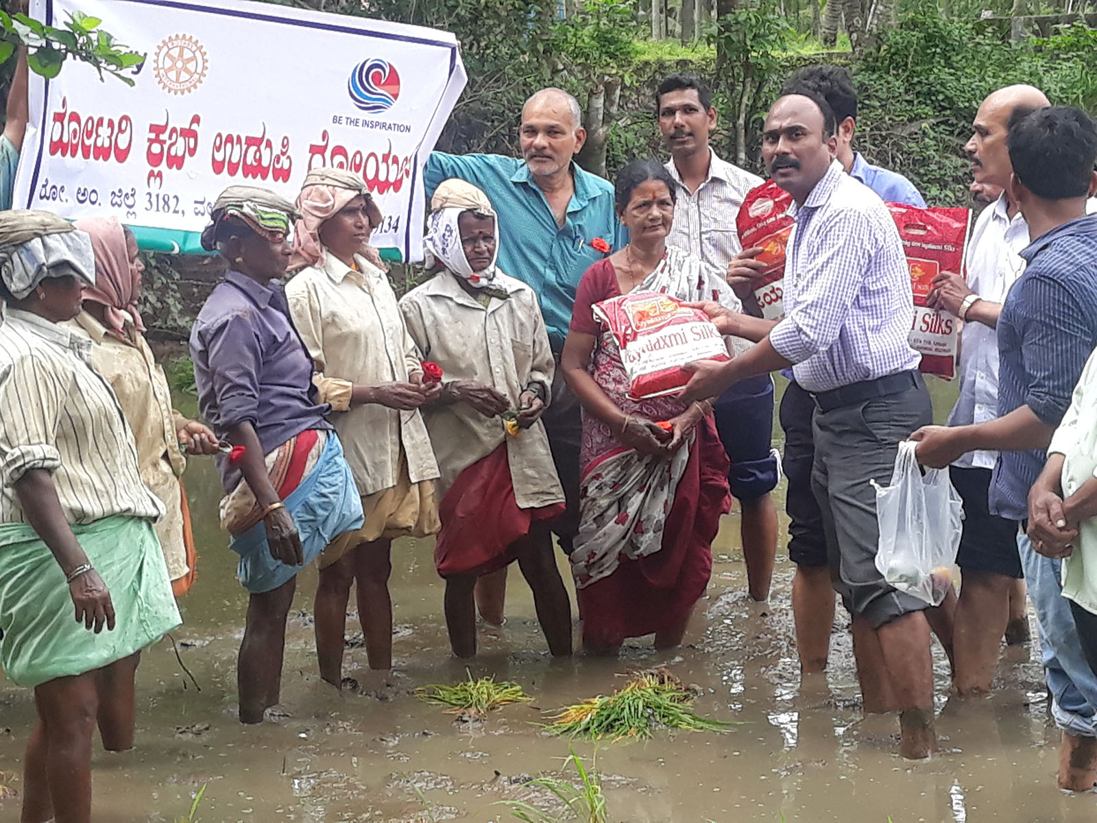 ‘ರೈತ ಮಿತ್ರ’ ನಶಿಸುತ್ತಿರುವ ಕೃಷಿ ಸಂಸ್ಕ್ರತಿಗೆ ಮರುಜೀವದ ಪ್ರಯತ್ನ