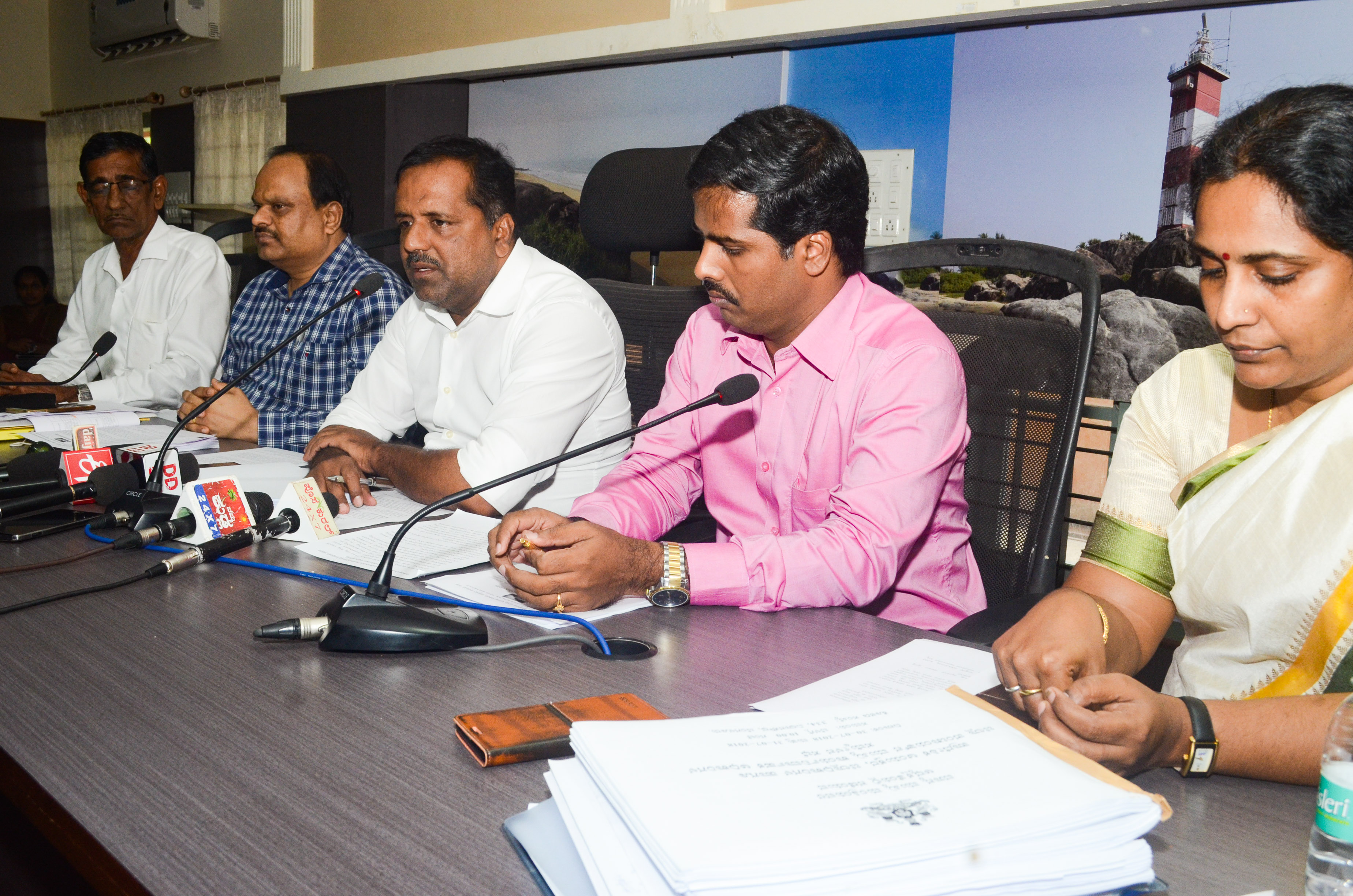 ಪ್ರಾಮಾಣಿಕತೆಯಿಂದ ಕೆಲಸ ಮಾಡಿ ನಿಗದಿತ ಗುರಿ ಸಾಧಿಸಿ: ಯು.ಟಿ.ಖಾದರ್