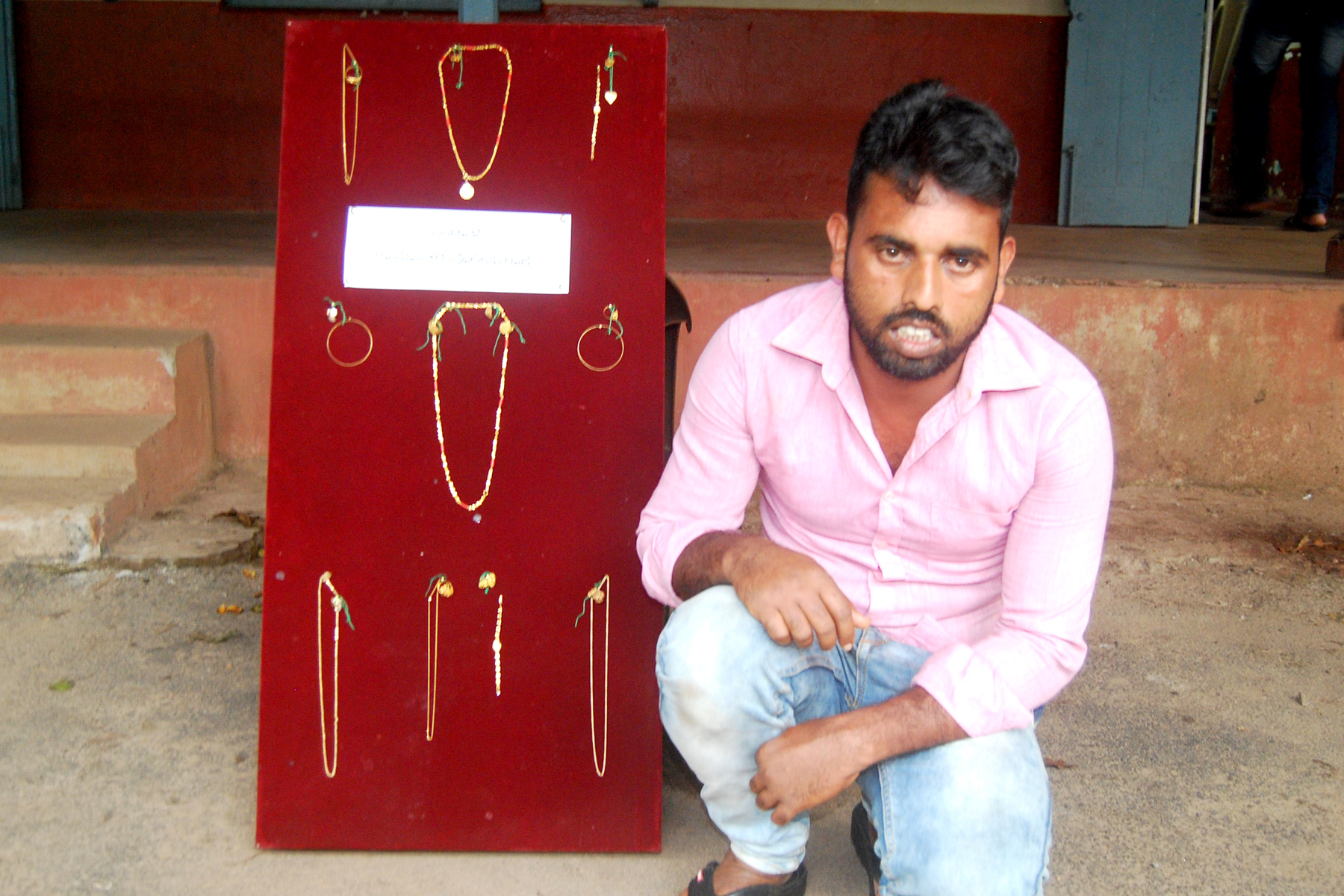 ಚಿನ್ನಾಭರಣ ಕಳವು ಪ್ರಕರಣ: ಆರೋಪಿ ಸೆರೆ