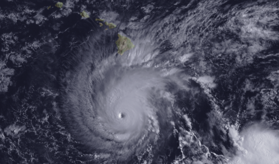 ಹವಾಯಿ ದ್ವೀಪಕ್ಕೆ ಅಪ್ಪಳಿಸಿದ ಚಂಡಮಾರುತ ‘ಲೇನ್’