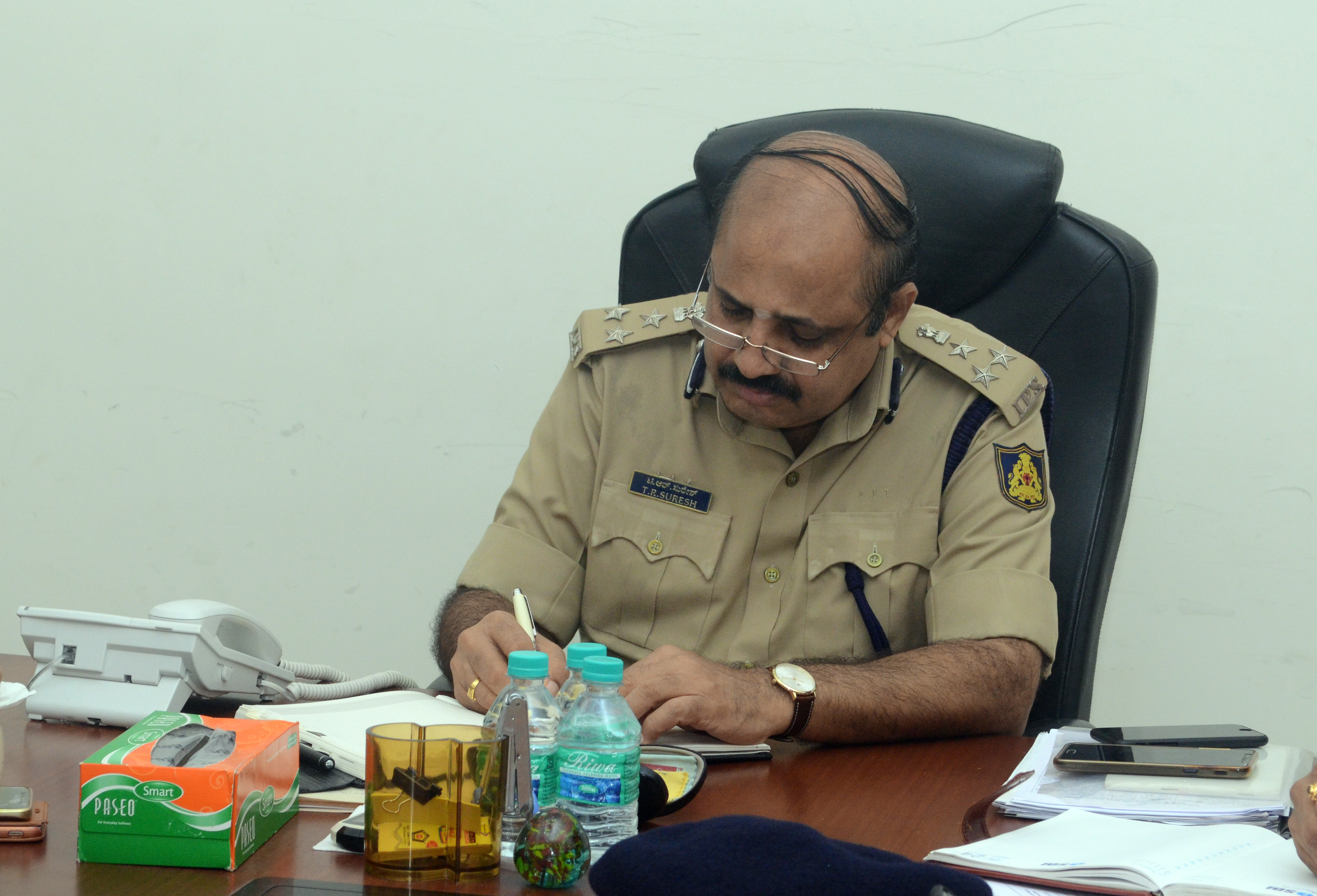 ಅನಧಿಕೃತ ಪಾರ್ಕಿಂಗ್‌ಗೆ ಅವಕಾಶ ನೀಡಿದರೆ ಹೊಟೇಲ್, ಅಂಗಡಿ ಮಾಲಕರ ವಿರುದ್ಧವೂ ಕ್ರಮ