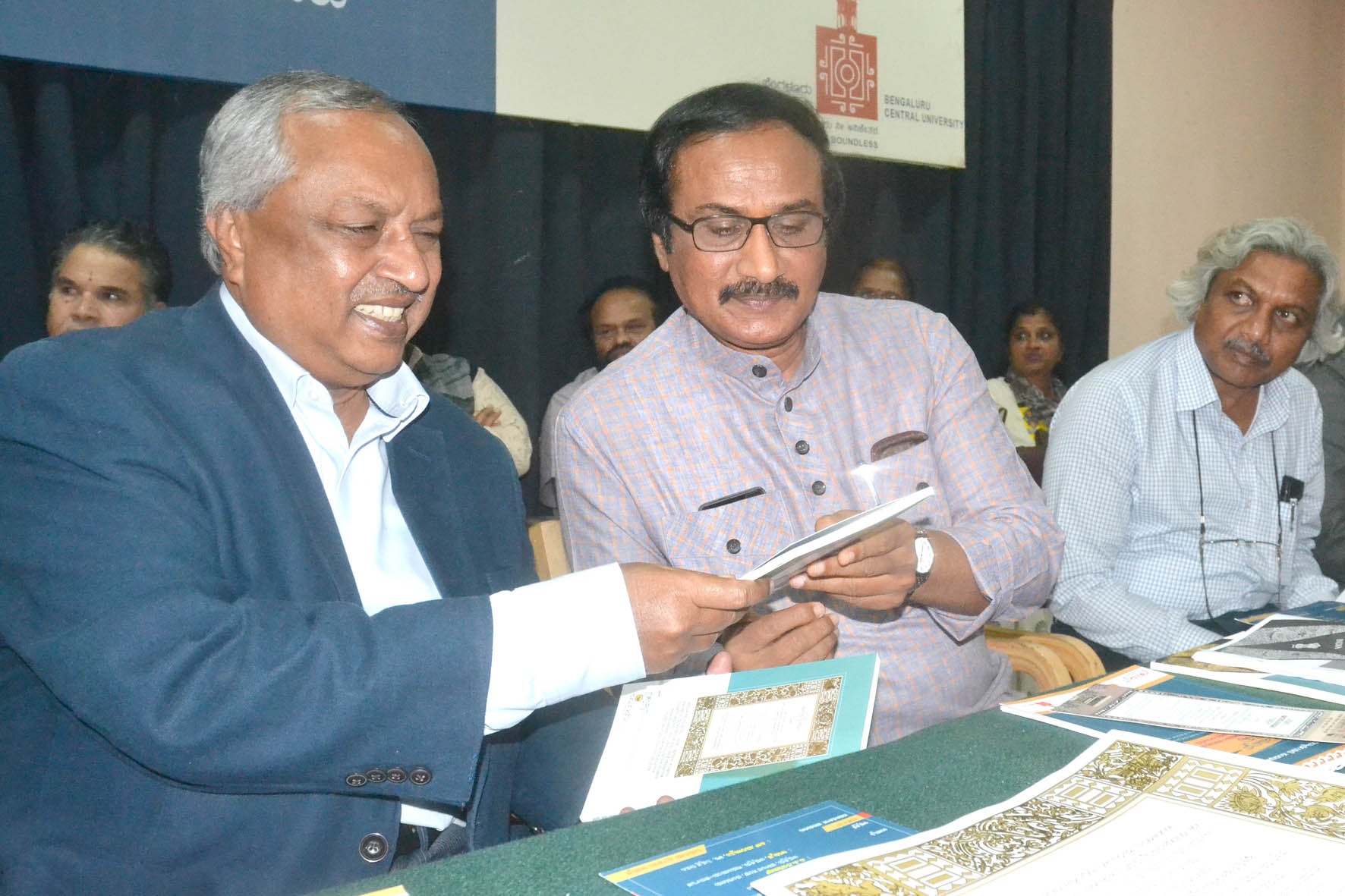 ಭಾರತೀಯರೆಲ್ಲರಿಗೂ ಸಂವಿಧಾನ ಒಂದೇ ಗ್ರಂಥ: ನಿವೃತ್ತ ನ್ಯಾ. ನಾಗಮೋಹನ ದಾಸ್