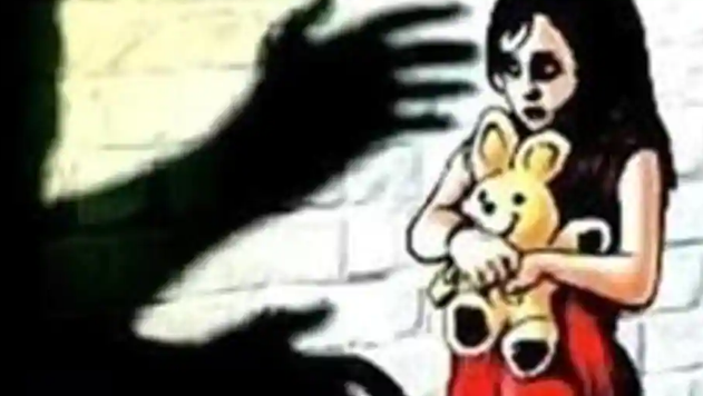 ಹಿಂಸೆಗೆ ತಿರುಗಿದ ಬಾಲಕಿ ಮೇಲೆ ಅತ್ಯಾಚಾರದ ವಿರುದ್ಧ ಪ್ರತಿಭಟನೆ,10 ಪೊಲೀಸರಿಗೆ ಗಾಯ