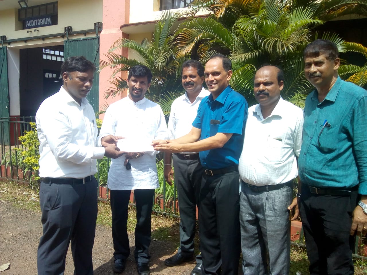 ಕೊಡಗು ಪ್ರವಾಹ ಸಂತ್ರಸ್ತರ ಪರಿಹಾರ ನಿಧಿಗೆ ನೆರವು