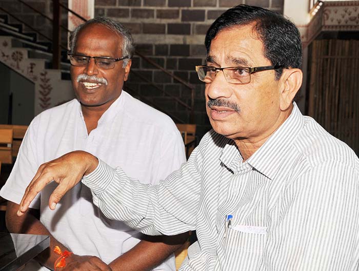 ಬಿಜೆಪಿಯಿಂದ ರೌಡಿಗಳು, ಮಾಫಿಯಾದವರು, ಬಡ್ಡಿ ದಂಧೆಕೋರರಿಗೆ ಟಿಕೆಟ್