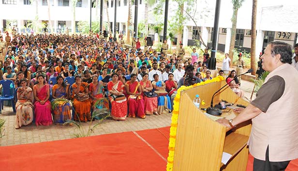 ರಾಜಕಾರಣಿಗಳು, ಅಧಿಕಾರಿಗಳಿಂದ ಜನರಿಗೆ ನಿತ್ಯ ನರಕ: ನಿವೃತ್ತ ನ್ಯಾ. ಸಂತೋಷ್ ಹೆಗ್ಡೆ