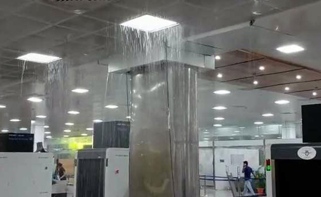 ಸೋರುತಿಹುದು ವಿಮಾನ ನಿಲ್ದಾಣದ ಛಾವಣಿ!