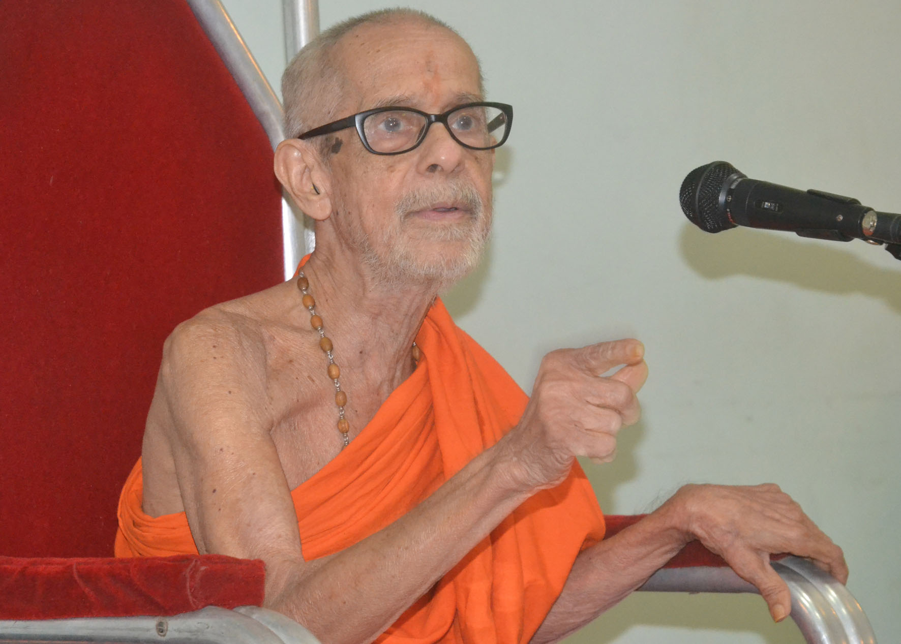 ಪರಿಸರದ ಬಗೆಗಿನ ಕಾಳಜಿ ಹೆಚ್ಚಿಸಿಕೊಳ್ಳಬೇಕು: ಪೇಜಾವರ ಶ್ರೀ