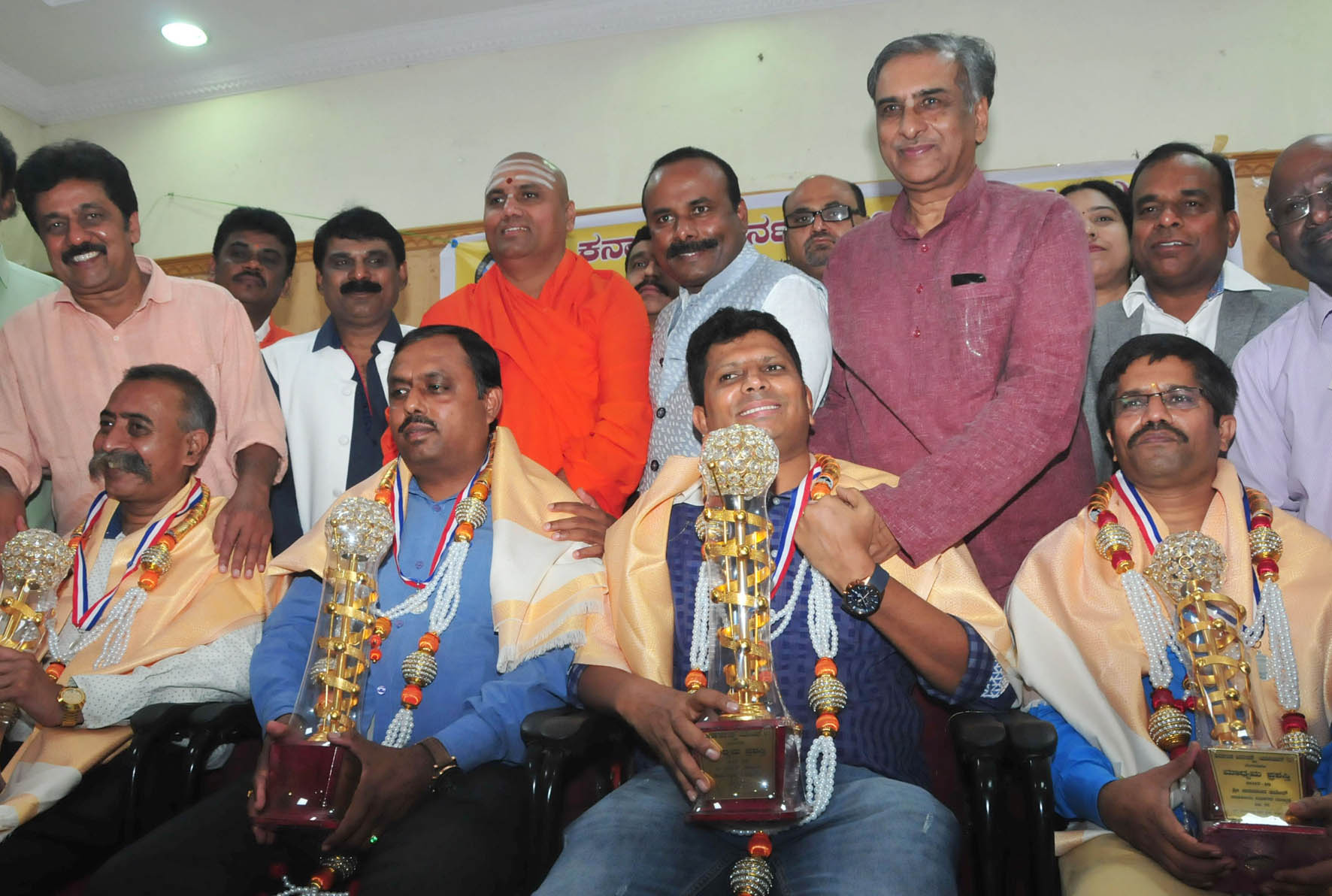 ಟೀಕೆ ಟಿಪ್ಪಣಿಗೆ ಪತ್ರಕರ್ತರು ಹೆದರಬಾರದು: ಬಸವರಾಜ ಹೊರಟ್ಟಿ