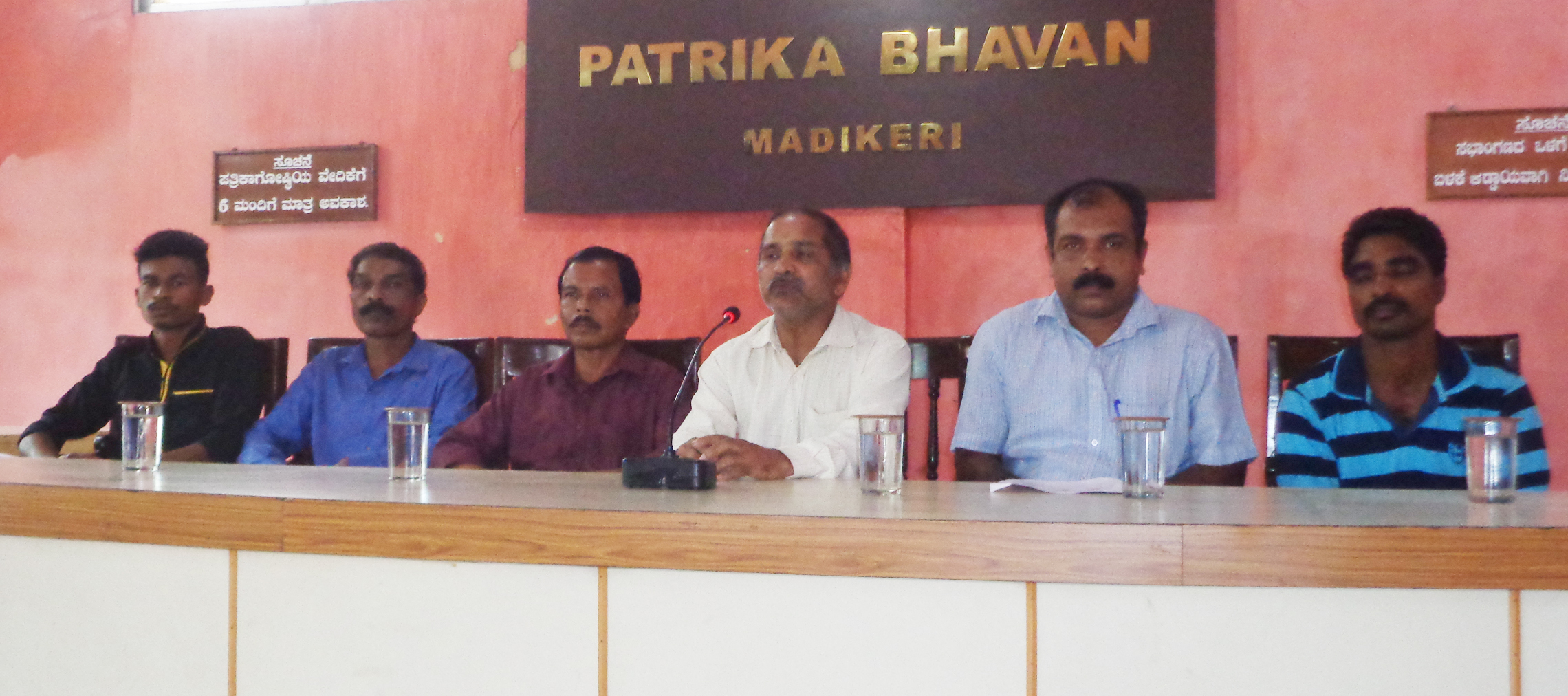 ಅತಿವೃಷ್ಟಿ ಸಂಕಷ್ಟ: ಹೆಚ್ಚುವರಿ ಅಕ್ಕಿ, ಸೀಮೆಎಣ್ಣೆಗೆ ಕುಡಿಯ ಜನಾಂಗ ಬೇಡಿಕೆ