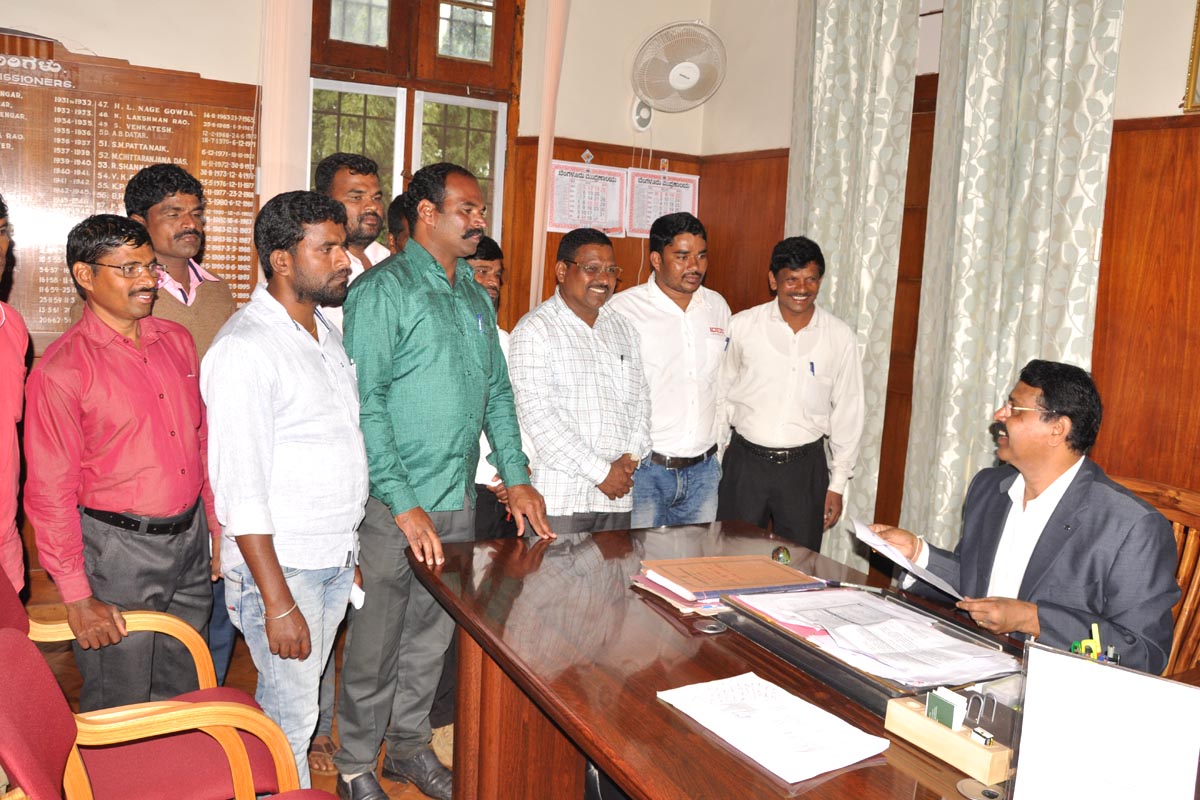 ಚಿಕ್ಕಮಗಳೂರು: ಮಾನವ ಹಕ್ಕುಗಳ ಹೋರಾಟಗಾರರ ಬಿಡುಗಡೆಗೆ ಒತ್ತಾಯಿಸಿ ಮನವಿ