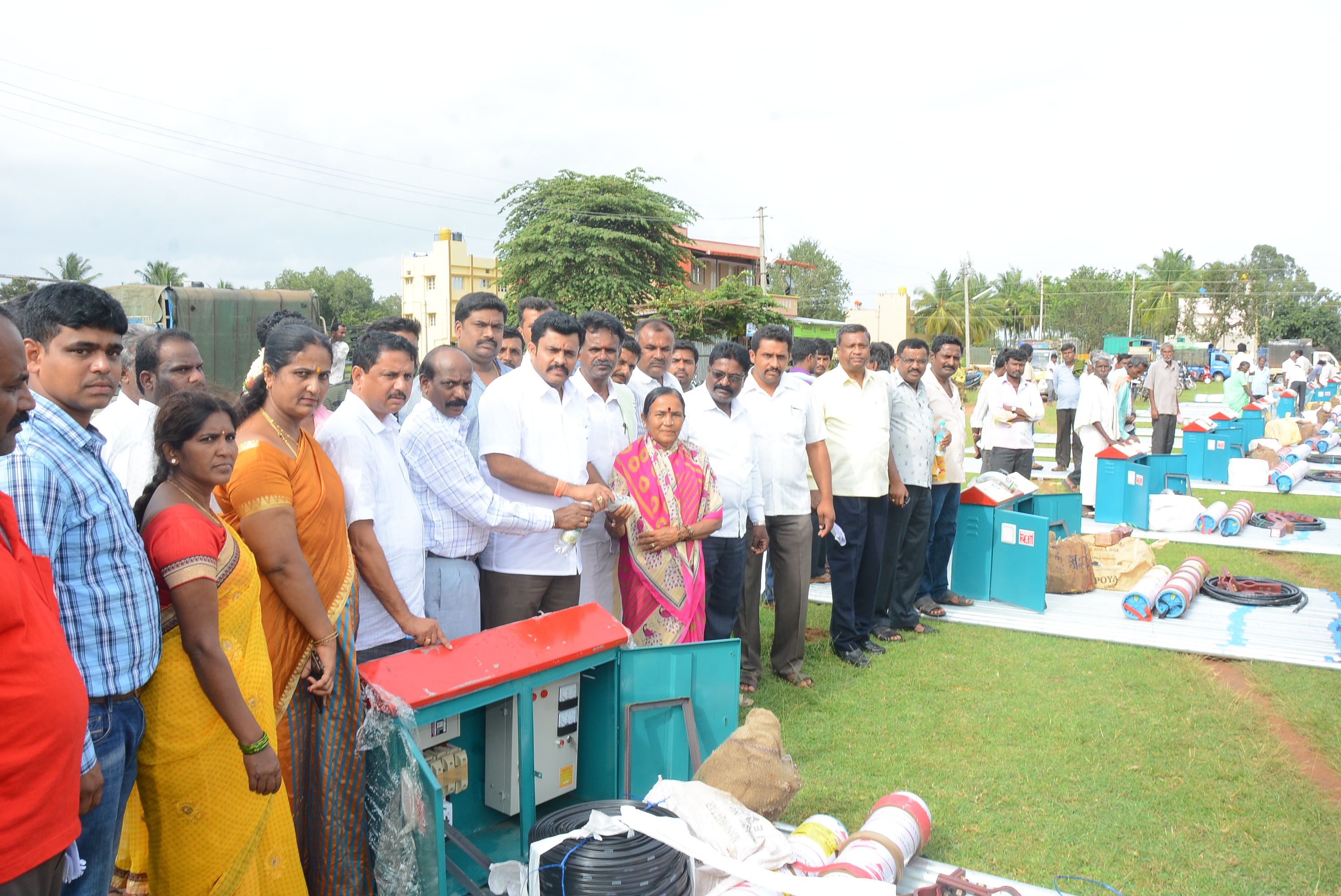 ರೈತರಿಗೆ ಯೋಜನೆಯ ಸೌಲಭ್ಯ ತಲುಪಿಸಿ: ಶಾಸಕ ಗೌರಿಶಂಕರ್