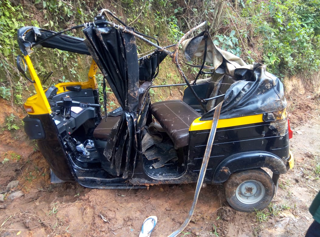 ಬಂಟ್ವಾಳ: ಪಲ್ಟಿಯಾದ ರಿಕ್ಷಾ; ಆರು ಮಂದಿಗೆ ಗಾಯ