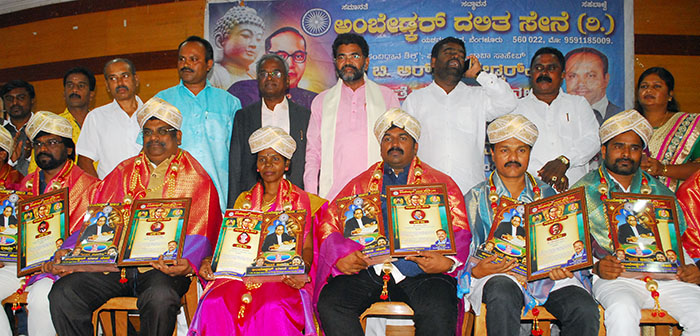 ಜಗತ್ತಿನಲ್ಲಿ ಏನು ನಡೆಯುತ್ತಿದೆ ಎನ್ನುವ ಬಗ್ಗೆ ಜಾತಿಯ ಜಗದ್ಗುರುಗಳಿಗೆ ಗೊತ್ತಿಲ್ಲ: ಡಾ.ವೆಂಕಟಸ್ವಾಮಿ