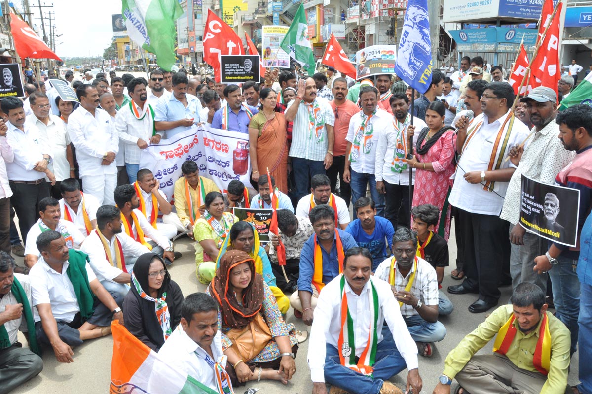 ಭಾರತ್ ಬಂದ್: ವಿವಿಧ ಪಕ್ಷ, ಸಂಘಟನೆಗಳಿಂದ ಕೇಂದ್ರದ ವಿರುದ್ಧ ಆಕ್ರೋಶ