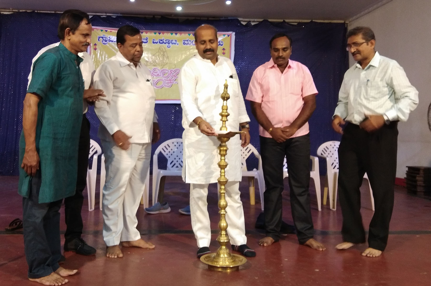 ಉಡುಪಿ: ಗ್ರಾಮೀಣ ಸಂತೆ ಒಕ್ಕೂಟದ ‘ಗ್ರಾಮೀಣ ಸಂತೆ’ಗೆ ಚಾಲನೆ