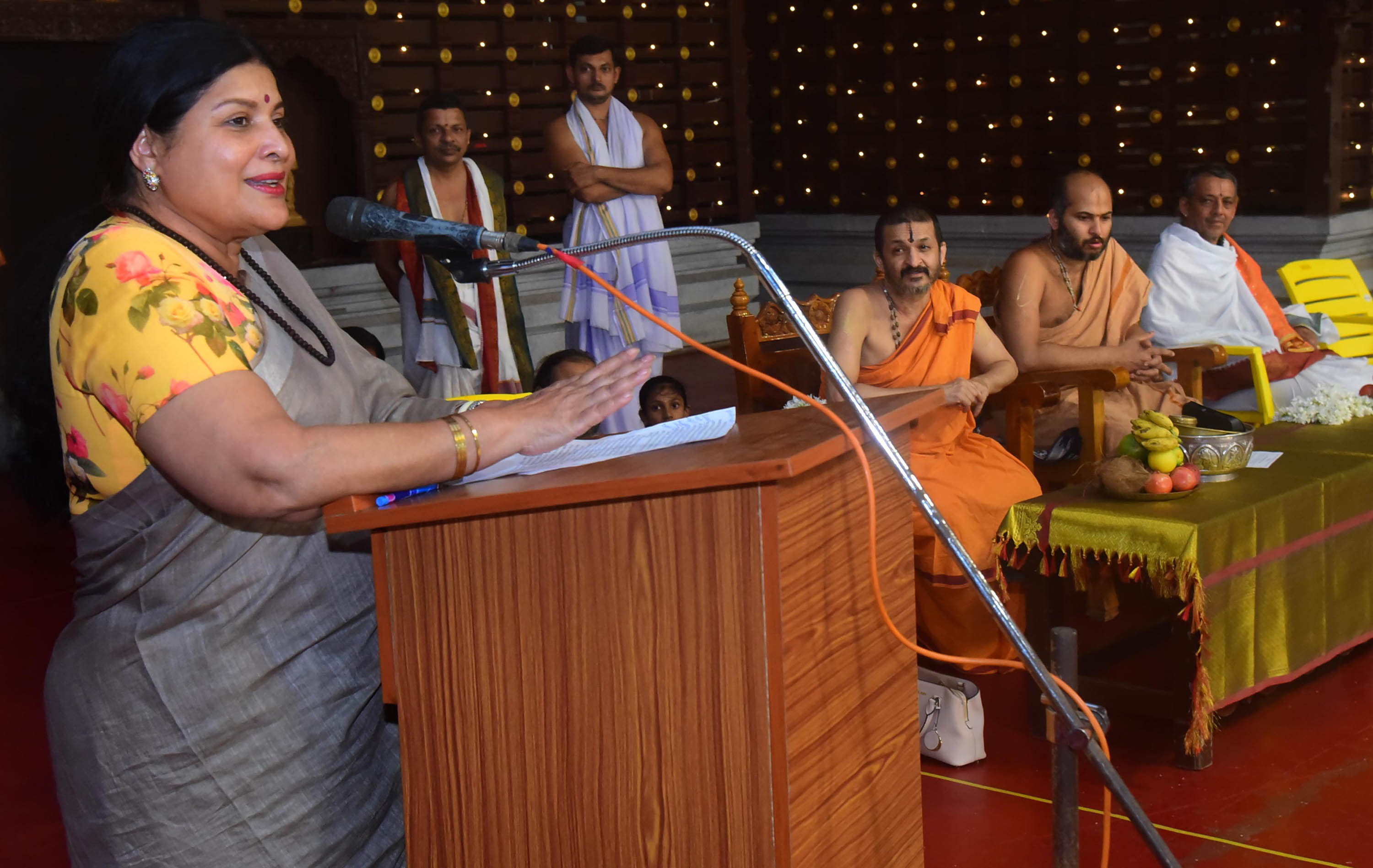 ಮಕ್ಕಳು ಬಯಸುವ ಶಿಕ್ಷಣ ನೀಡಿ: ಹೆತ್ತವರಿಗೆ ಸಚಿವೆ ಕಿವಿಮಾತು