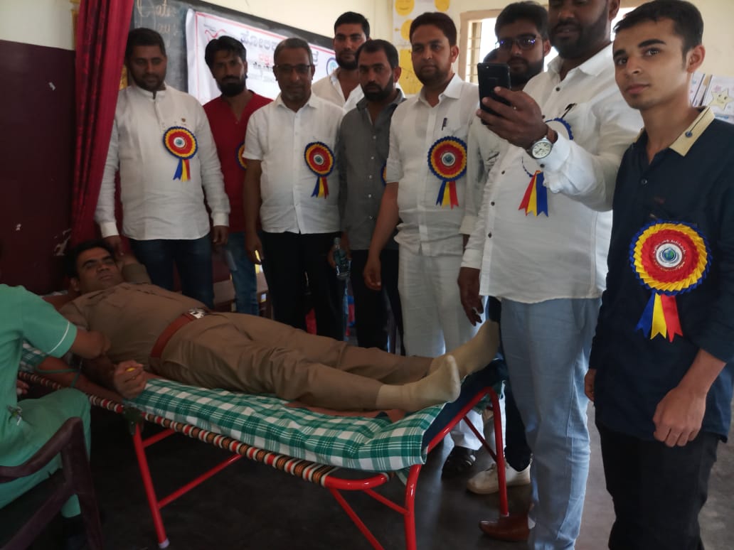 ಚಿಕ್ಕಮಗಳೂರು: ಪೀಸ್ ಆ್ಯಂಡ್ ಅವೇರ್‍ನೆಸ್ ಟ್ರಸ್ಟ್ ವತಿಯಿಂದ ರಕ್ತದಾನ ಶಿಬಿರ