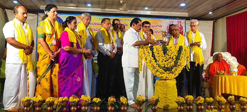 ನಾರಾಯಣ ಗುರುಗಳಂತಹ ದಾರ್ಶನಿಕರಿಂದಾಗಿ ಹಿಂದೂ ಧರ್ಮ ಉಳಿದುಕೊಂಡಿದೆ: ಅಮೀನ್ ಮಟ್ಟು