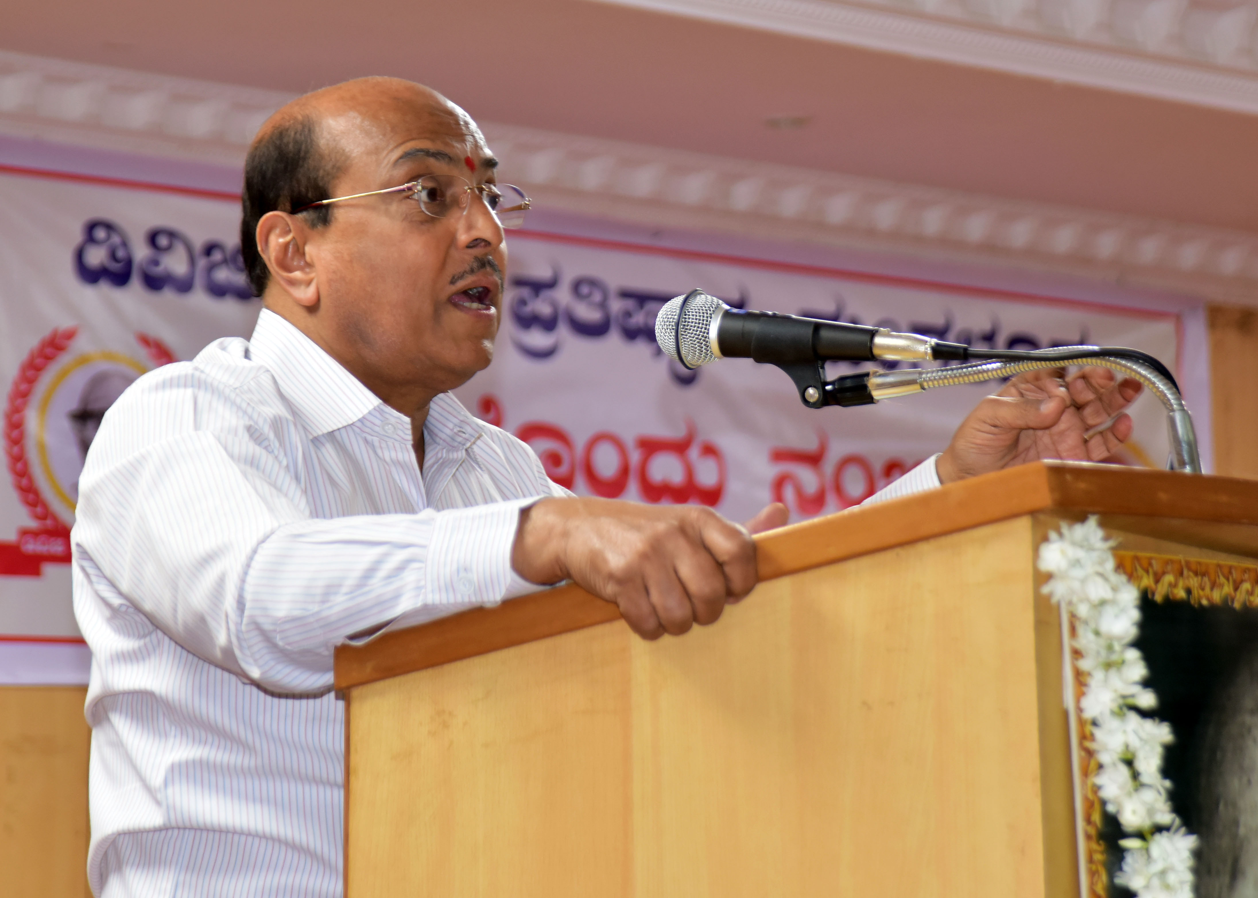 ಅನುಭವದಿಂದ ದೊರೆತ ಜ್ಞಾನ ಆತ್ಮ ವಿಶ್ವಾಸಕ್ಕೆ ಪೂರಕ: ಡಾ. ಗುರುರಾಜ ಕರ್ಜಗಿ