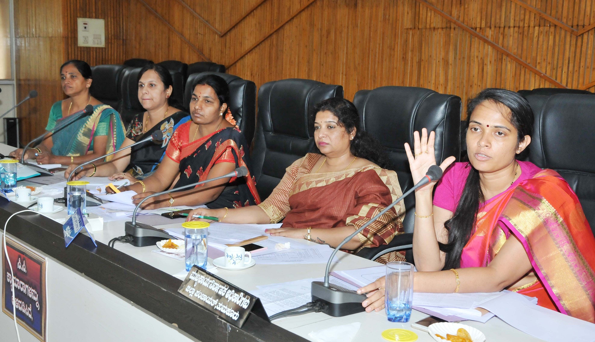 ತುಮಕೂರು ಜಿಪಂ ಮಾಸಿಕ ಕೆಡಿಪಿ ಸಭೆ: ಬರ ಎದುರಿಸಲು ಸಿದ್ಧರಾಗಲು ಅಧಿಕಾರಿಗಳಿಗೆ ಸಿಇಓ ಸೂಚನೆ